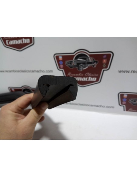 GOMA PARAGOLPES SEAT 124 Y 1430