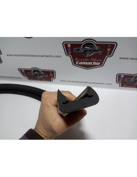 GOMA PARAGOLPES SEAT 124 Y 1430