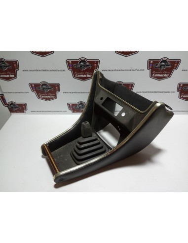 MUEBLE DE RADIO SEAT 124 Y 1430