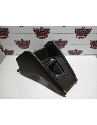 MUEBLE DE RADIO SEAT 124 Y 1430