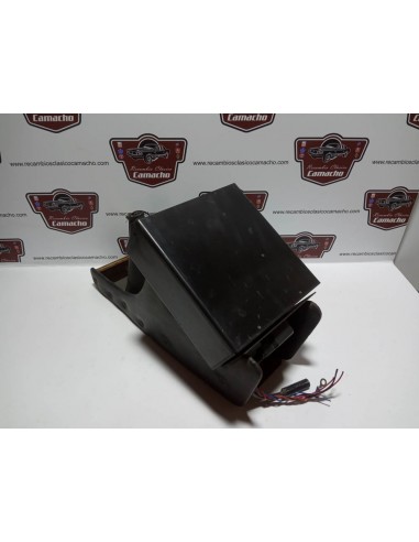 MUEBLE DE RADIO RENAULT 12