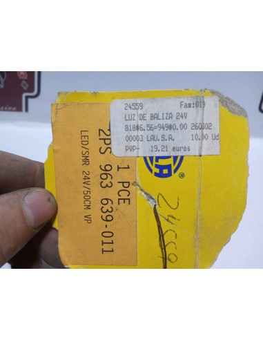 LUZ DE BALIZA DELIMITACION LATERAL 24 V CAMION DAF