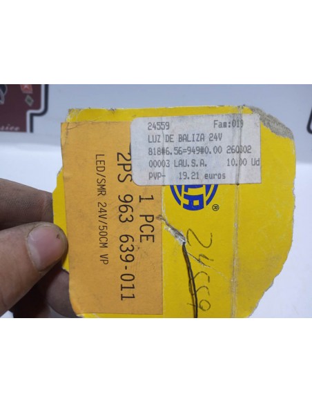 LUZ DE BALIZA DELIMITACION LATERAL 24 V CAMION DAF