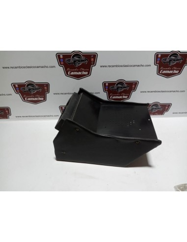 MUEBLE DE RADIO RENAULT 6