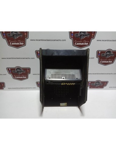 MUEBLE DE RADIO RENAULT 6