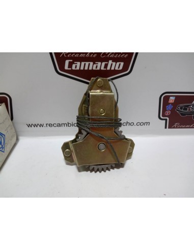 ELEVALUNAS TRASERO SEAT 132