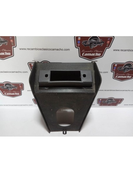 MUEBLE DE RADIO RENAULT 4,5,6,7 ???? (ALTO 34 cms ANCHO 24 cms)