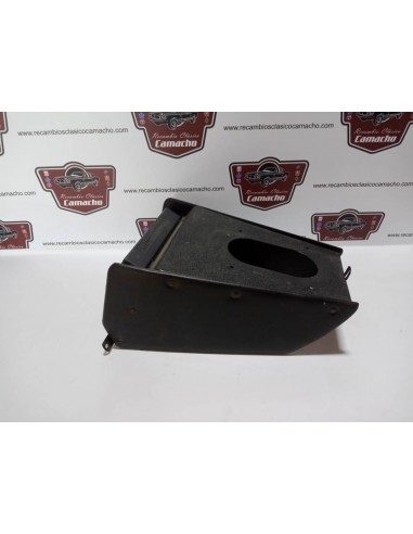 MUEBLE DE RADIO RENAULT 4,5,6,7 ???? (ALTO 34 cms ANCHO 24 cms)