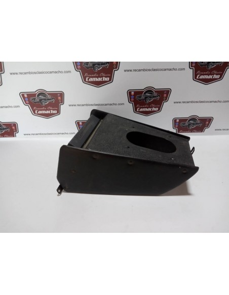 MUEBLE DE RADIO RENAULT 4,5,6,7 ???? (ALTO 34 cms ANCHO 24 cms)