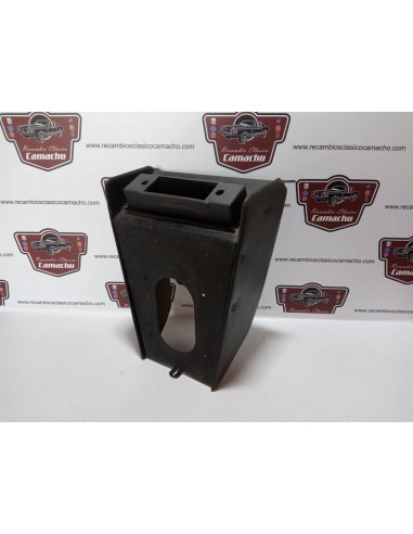 MUEBLE DE RADIO RENAULT 4,5,6,7 ???? (ALTO 34 cms ANCHO 24 cms)