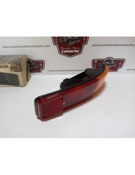 PILOTO TRASERO DERECHO BASE NEGRA SEAT 127 (GEMO)