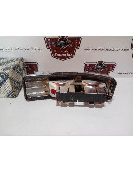 PILOTO TRASERO IZQUIERDO SEAT 127 BASE CROMADA (GEMO)