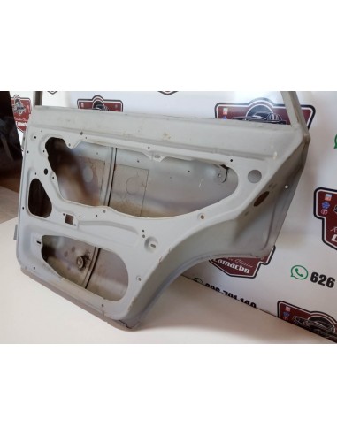 PUERTA TRASERA DERECHA SEAT 124 PRIMERA SERIE (REPARADA)
