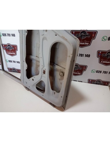 PUERTA TRASERA DERECHA SEAT 124 PRIMERA SERIE (REPARADA)