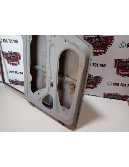 PUERTA TRASERA DERECHA SEAT 124 PRIMERA SERIE (REPARADA)