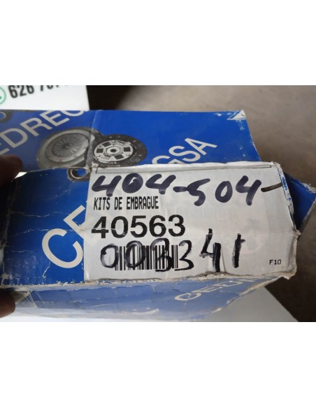 KIT EMBRAGUE PEUGEOT 404 Y 504   215 mm 10 ESTRIAS