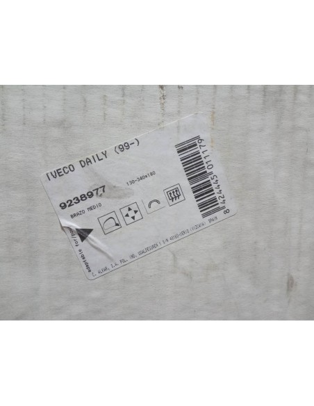 ESPEJO RETROVISOR DERECHO BRAZO MEDIO IVECO DAILY (A PARTIR DEL 99)