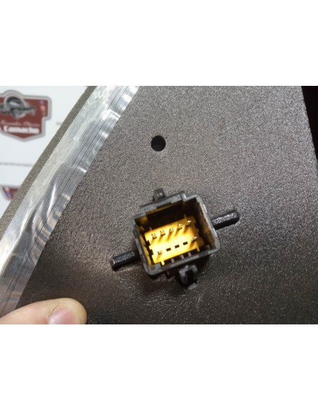 ESPEJO RETROVISOR DERECHO RENAULT MEGANE SCENIC (A PARTIR DE 2003)