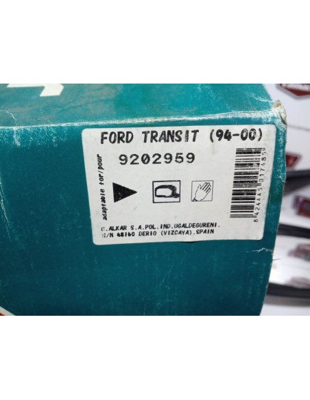 ESPEJO RETROVISOR DERECHO FORD TRANSIT (DEL 94 AL 2000)