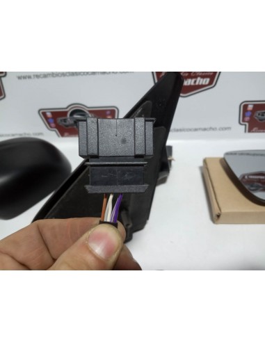 ESPEJO RETROVISOR DERECHO VW POLO (DEL 97 A 2001)