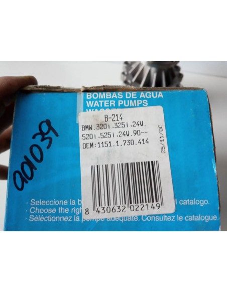 BOMBA DE AGUA BMW 320,325 ,520 ,525