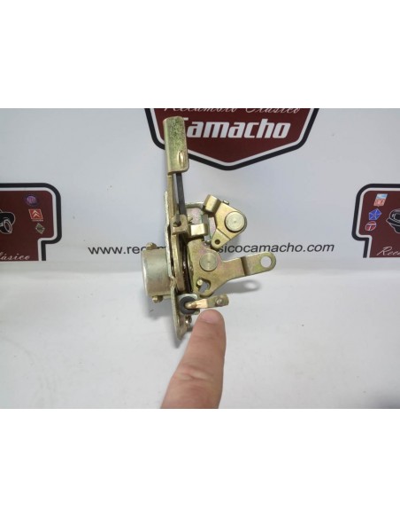 CERRADURA PUERTA DELANTERA DERECHA SEAT 850 (PALANCA CORTA)