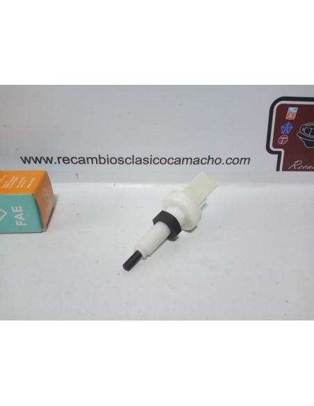 INTERRUPTOR LUZ DE FRENO FIAT UNO , DUCATO,LANCIA Y 10, DELTA,ETC