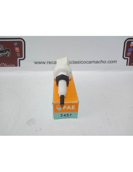 INTERRUPTOR LUZ DE FRENO FIAT UNO , DUCATO,LANCIA Y 10, DELTA,ETC
