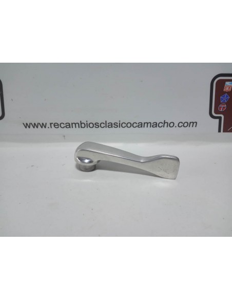 MANILLA INTERIOR APERTURA PUERTA SEAT 600 (ALUMINIO)
