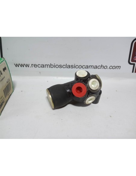 REGULADOR DE FRENADA TRASERA RENAULT 4 Y 6 (4 ENTRADAS)