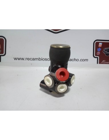 REGULADOR DE FRENADA TRASERA RENAULT 4 Y 6 (4 ENTRADAS)