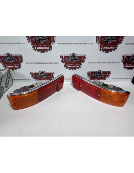 PAREJA PILOTO TRASERO SEAT 127 CON BASE CROMADA (GEMO)