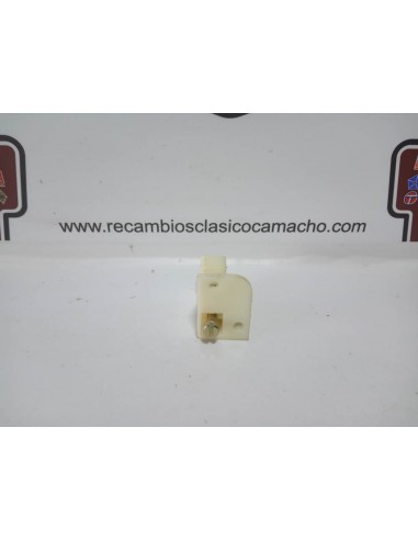 SOPORTE FARO IZQUIERDO COCO RENAULT 5 Y 7 (GRAPA CERRADA)