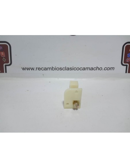 SOPORTE FARO DERECHO COCO RENAULT 5 Y 7 (GRAPA CERRADA)