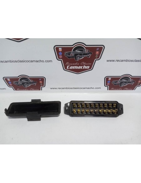 CAJA DE FUSIBLES SEAT 127 Y FURA (10 FUSIBLES Y 30 TERMINALES)