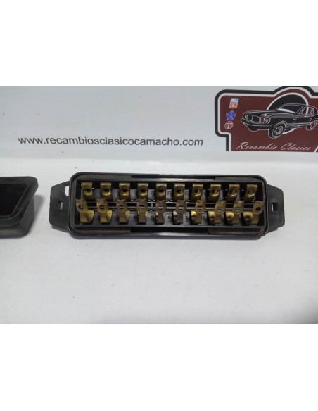 CAJA DE FUSIBLES SEAT 127 Y FURA (10 FUSIBLES Y 30 TERMINALES)