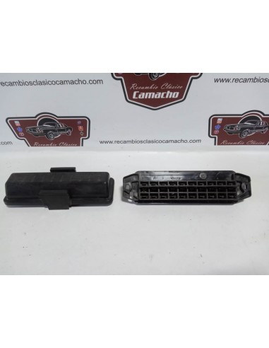 CAJA DE FUSIBLES SEAT 127 Y FURA (10 FUSIBLES Y 30 TERMINALES)