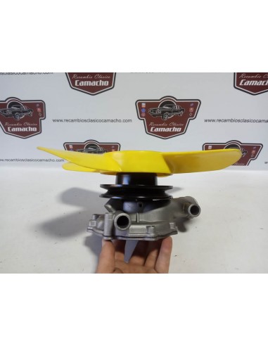 Bomba de agua Seat 1500 gasolina con polea y aspas fijas