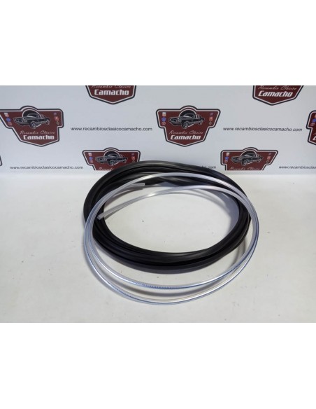 Goma luneta trasera Renault 4 con junquillo cromado incluido