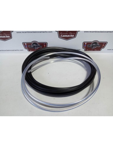 Goma luneta trasera Renault 4 con junquillo cromado incluido