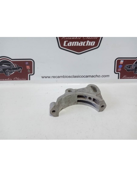 Soporte dinamo Seat 850