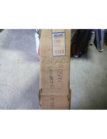 Radiador refrigeración de motor Nissan Vanette motor 2.0 Diesel