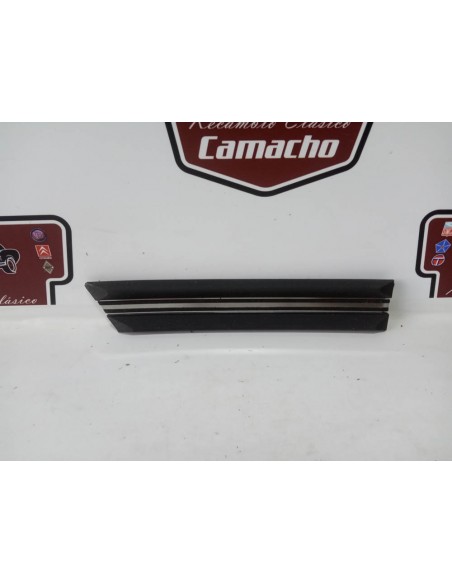 Moldura embellecedor aleta delantera izquierda Citroen GS y GSA