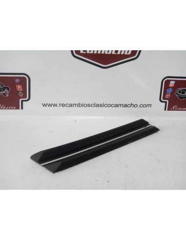 Moldura embellecedor aleta delantera izquierda Citroen GS y GSA