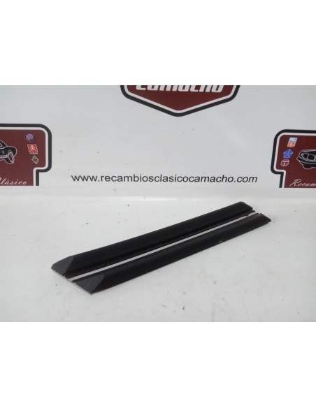 Moldura embellecedor aleta delantera izquierda Citroen GS y GSA