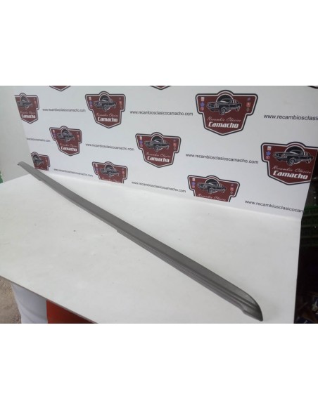 Moldura embellecedor capó delantero Seat Fura segunda serie