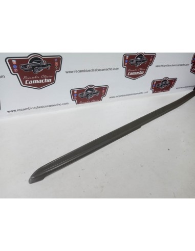 Moldura embellecedor capó delantero Seat Fura segunda serie