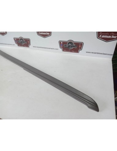 Moldura embellecedor capó delantero Seat Fura segunda serie