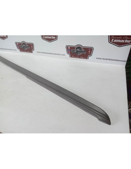 Moldura embellecedor capó delantero Seat Fura segunda serie