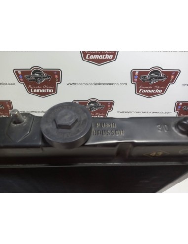 Radiador refrigeración de motor Renault 6 primera serie